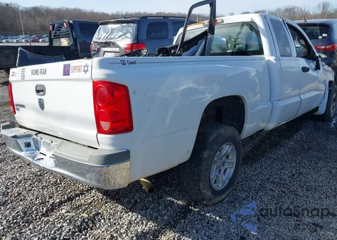 2005 Dodge Dakota Slt z USA, uszkodzony, nr VIN 1D7HE42K85S341612